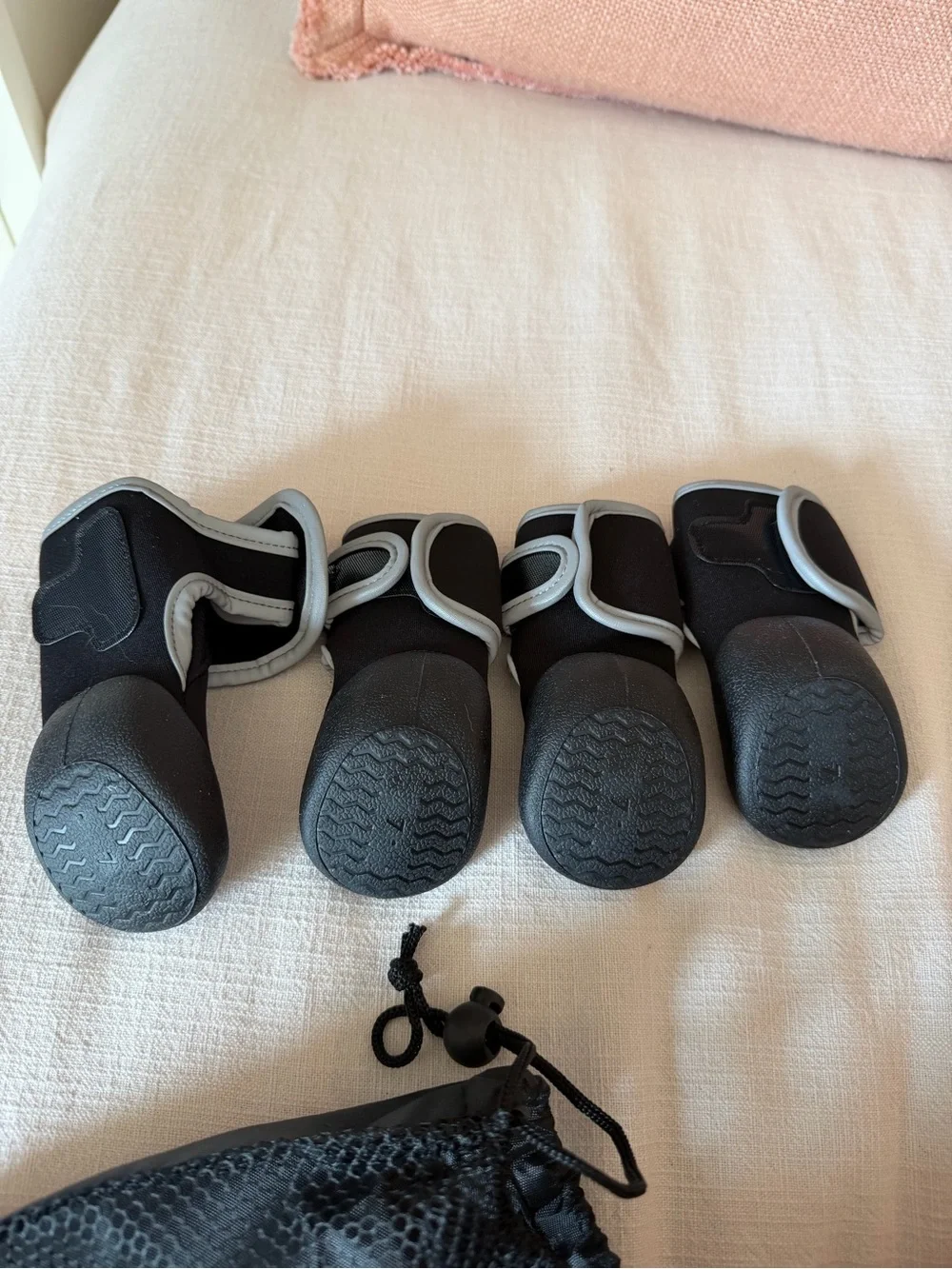 Pod Black Dog Boots with Gray Trim - Pack of 4